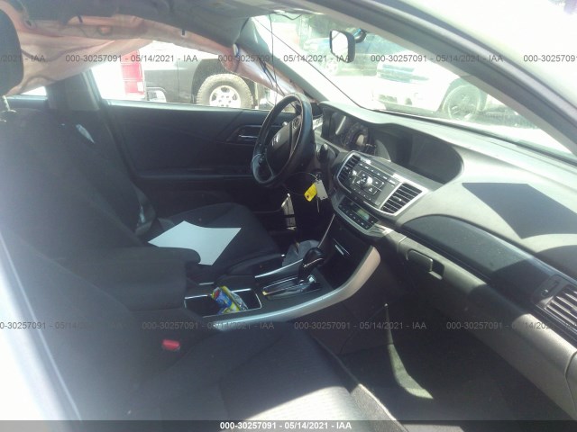 Photo 4 VIN: 1HGCR2F56DA164341 - HONDA ACCORD SDN 