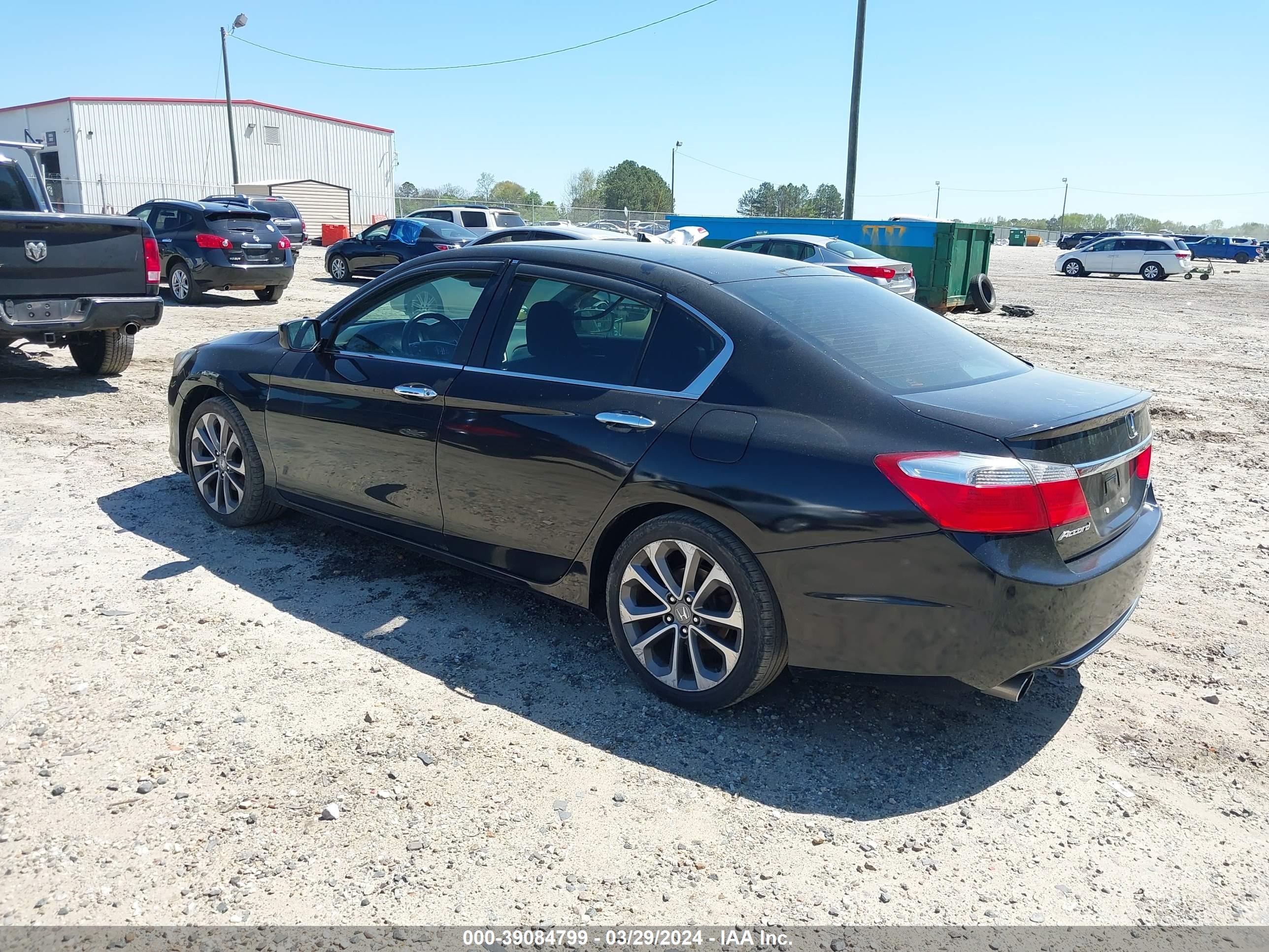 Photo 2 VIN: 1HGCR2F56DA166056 - HONDA ACCORD 