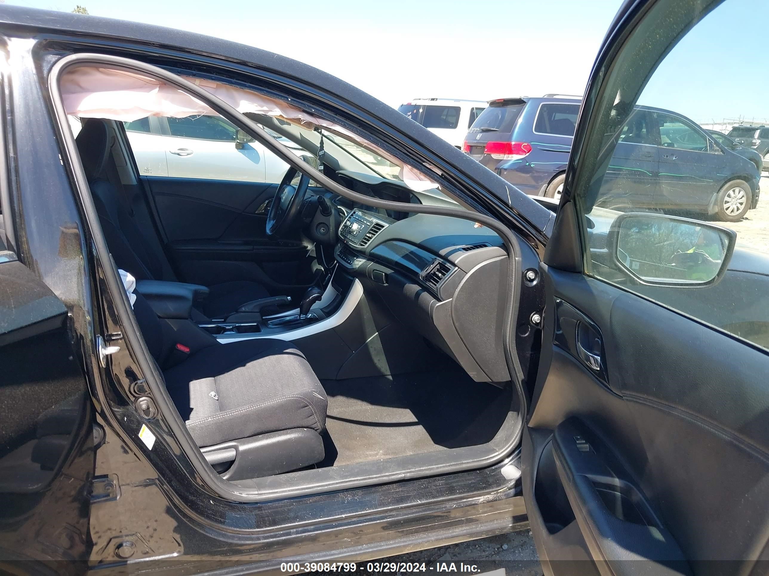 Photo 4 VIN: 1HGCR2F56DA166056 - HONDA ACCORD 