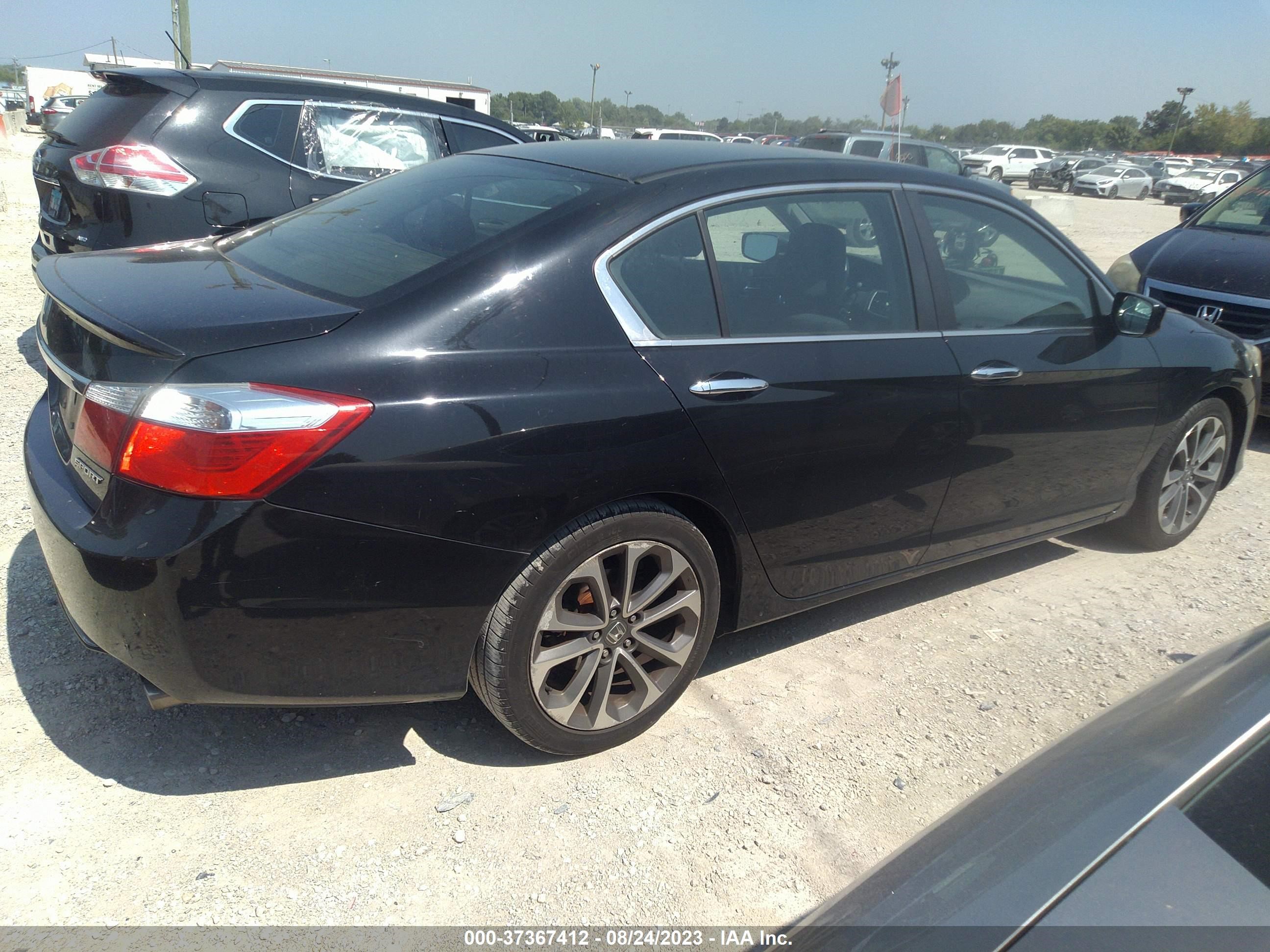 Photo 3 VIN: 1HGCR2F56DA185349 - HONDA ACCORD 