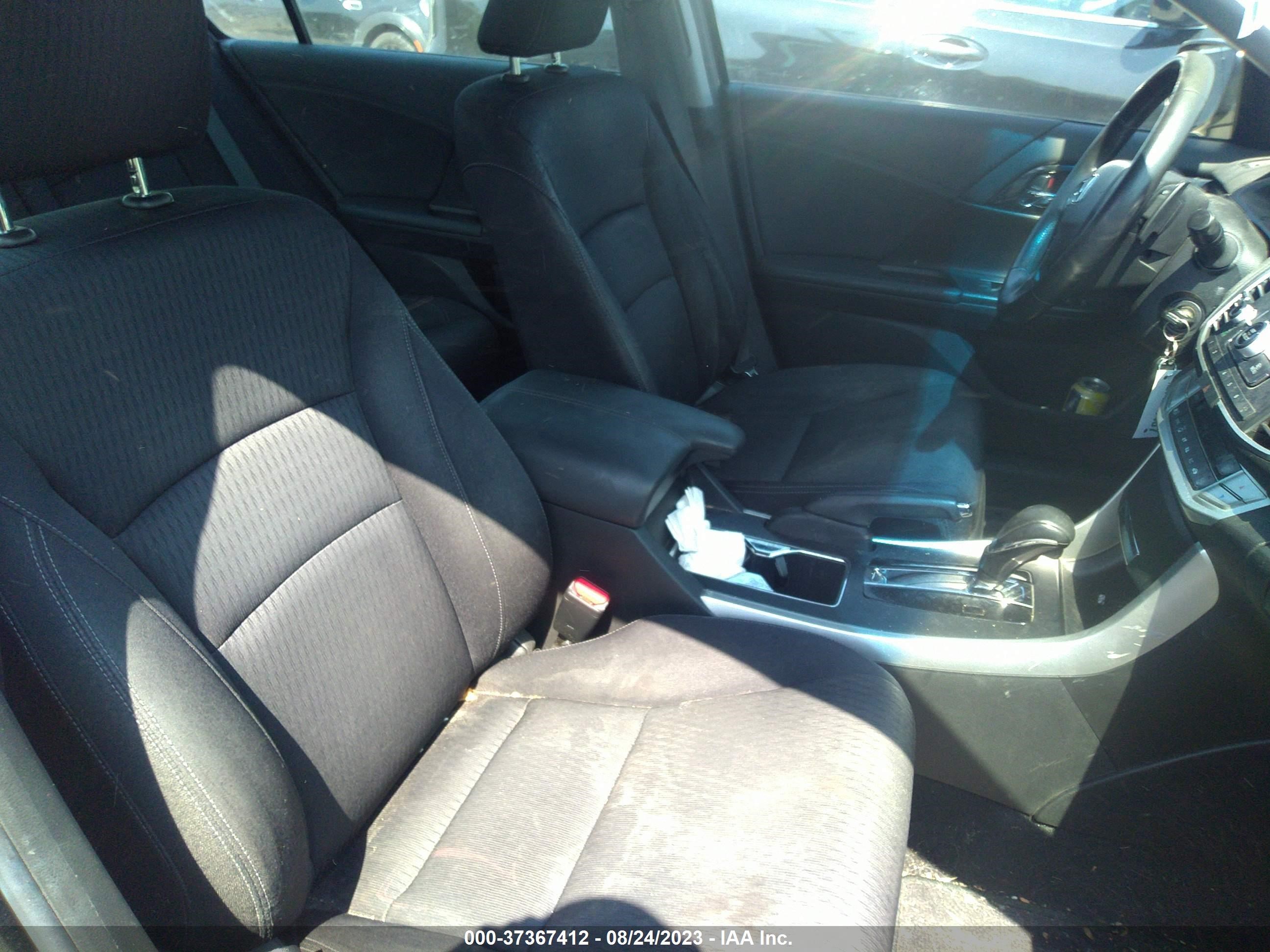 Photo 4 VIN: 1HGCR2F56DA185349 - HONDA ACCORD 