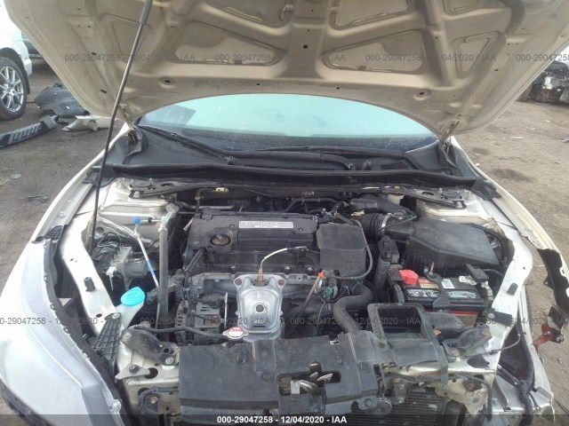 Photo 9 VIN: 1HGCR2F56EA027868 - HONDA ACCORD SDN 