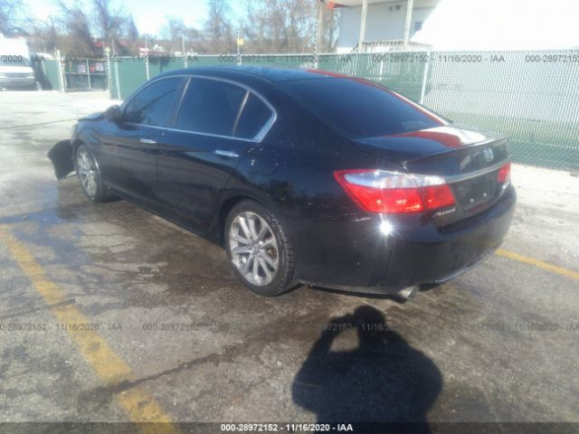 Photo 2 VIN: 1HGCR2F56EA090596 - HONDA ACCORD SEDAN 