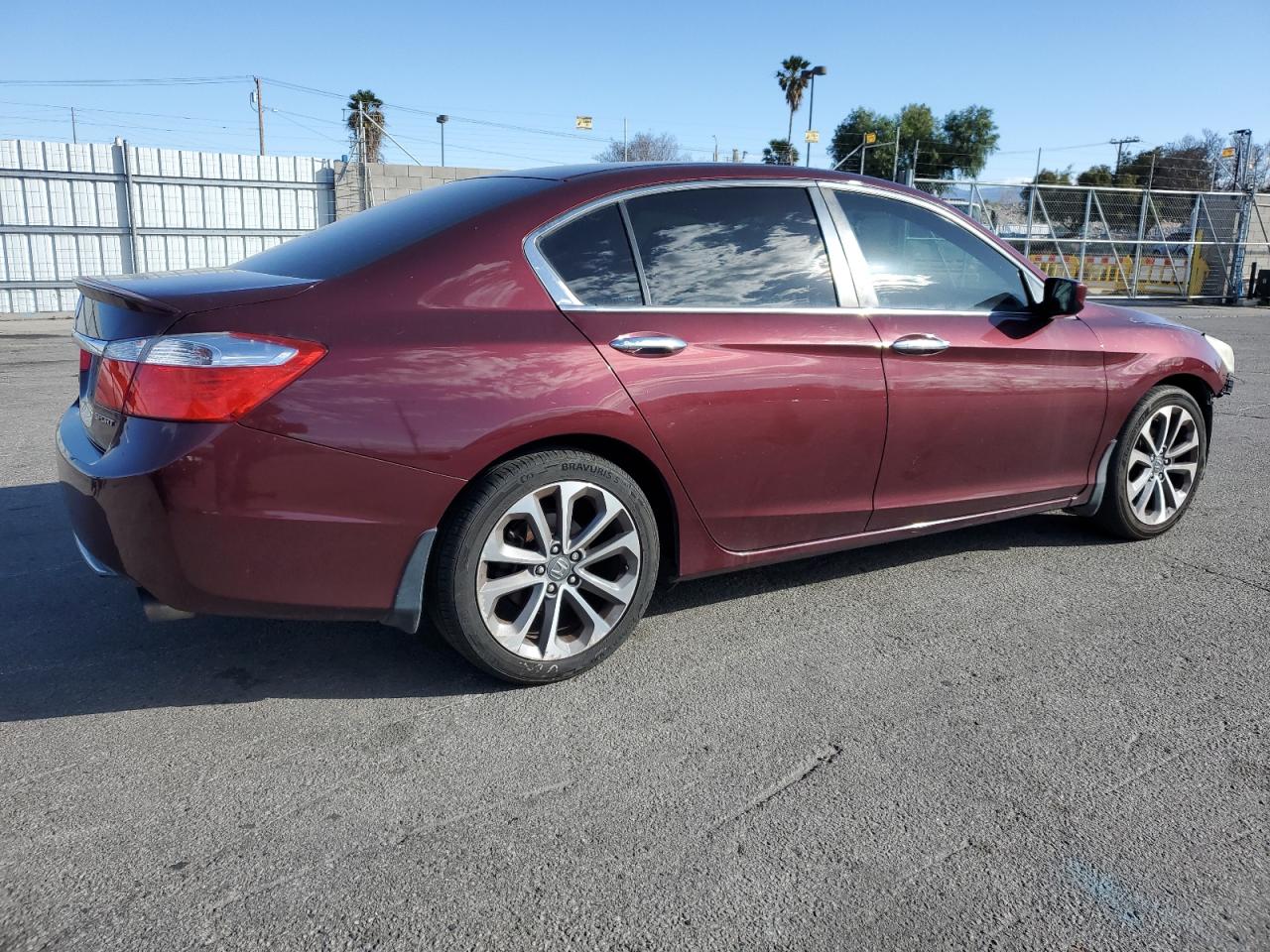 Photo 2 VIN: 1HGCR2F56EA123354 - HONDA ACCORD 