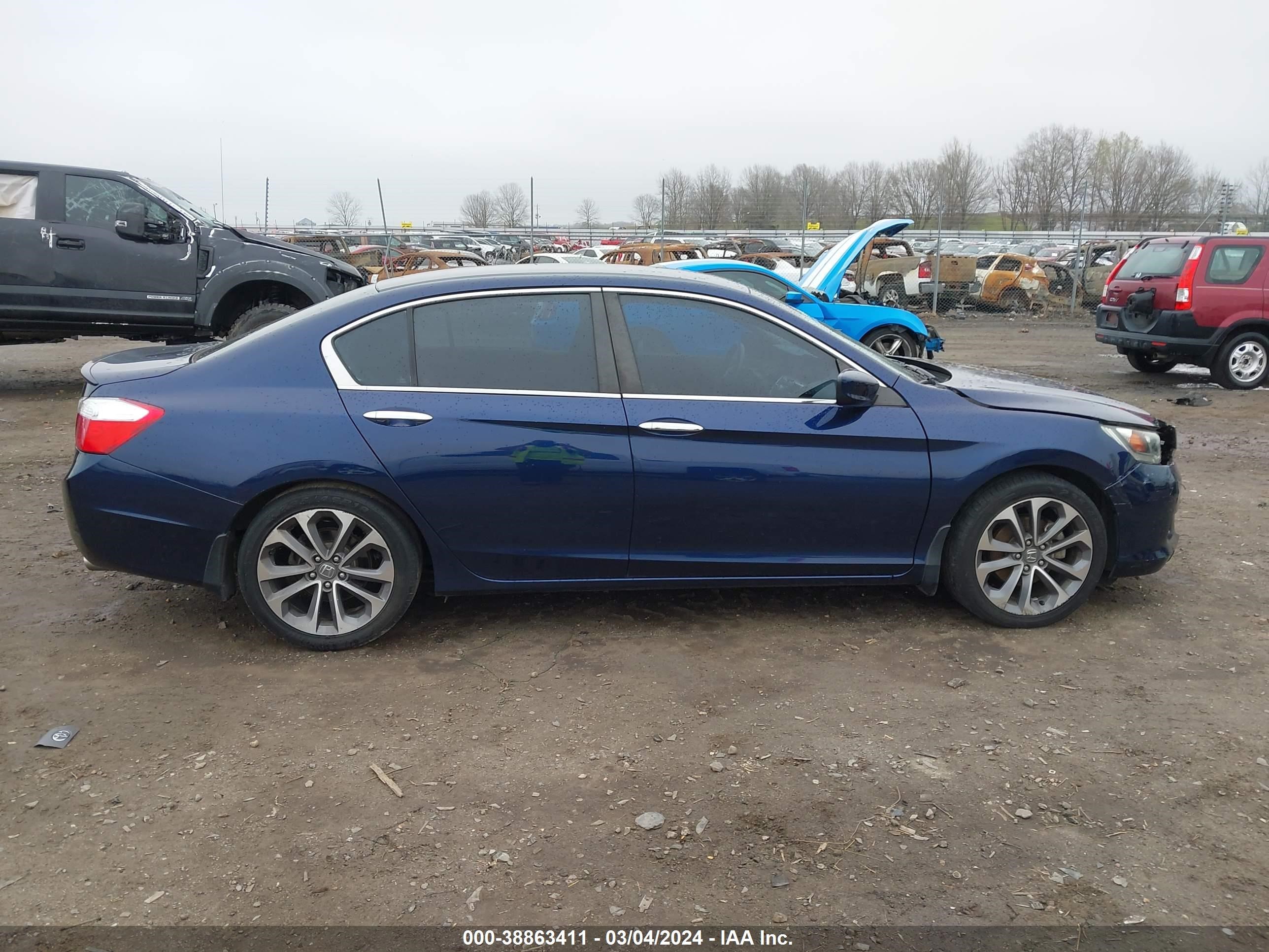 Photo 12 VIN: 1HGCR2F56EA124455 - HONDA ACCORD 