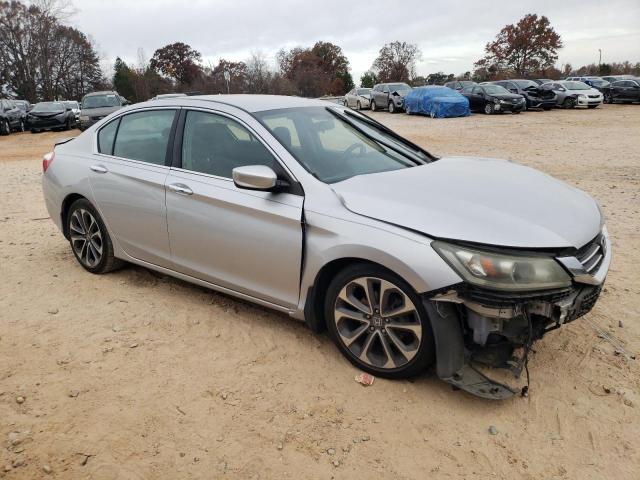 Photo 3 VIN: 1HGCR2F56EA283380 - HONDA ACCORD 