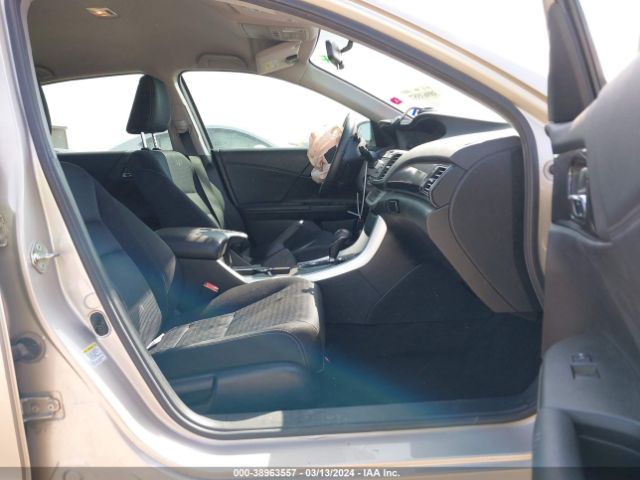 Photo 4 VIN: 1HGCR2F56FA112064 - HONDA ACCORD 