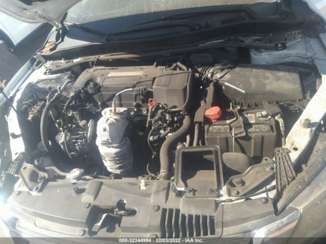 Photo 9 VIN: 1HGCR2F56FA127213 - HONDA ACCORD SEDAN 