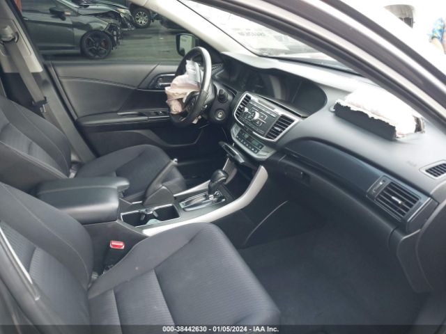 Photo 4 VIN: 1HGCR2F56FA148823 - HONDA ACCORD 