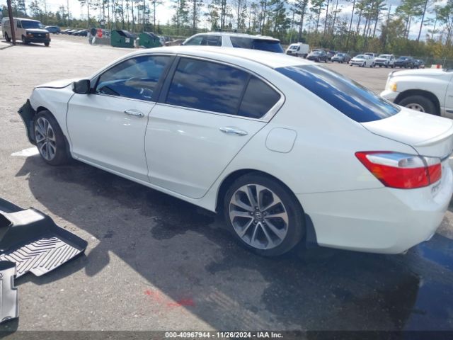 Photo 2 VIN: 1HGCR2F56FA169526 - HONDA ACCORD 