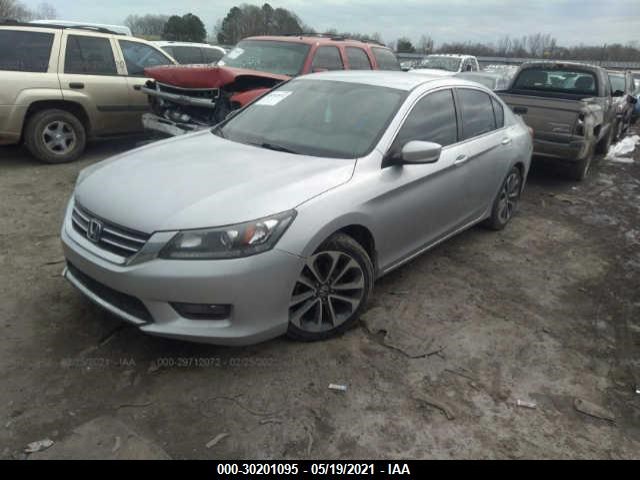 Photo 1 VIN: 1HGCR2F56FA186780 - HONDA ACCORD SEDAN 