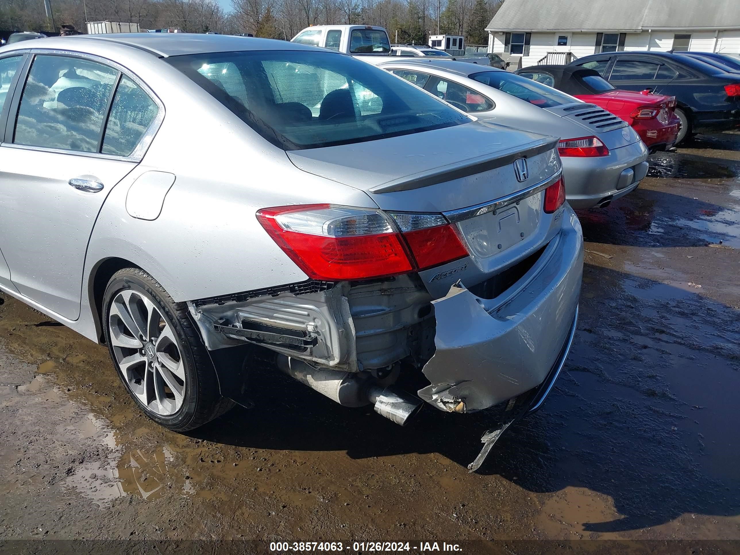 Photo 5 VIN: 1HGCR2F56FA212391 - HONDA ACCORD 