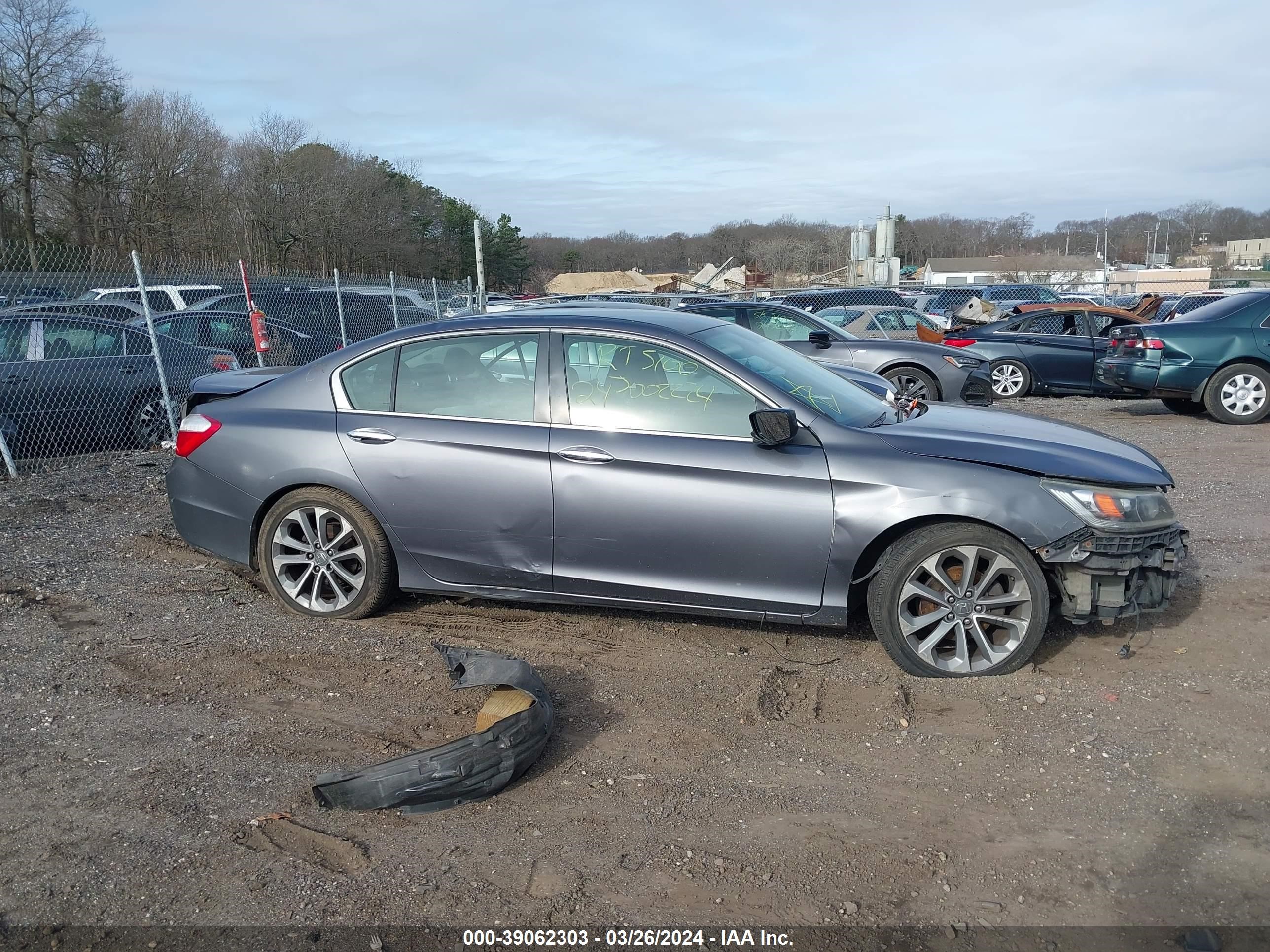 Photo 11 VIN: 1HGCR2F56FA233953 - HONDA ACCORD 