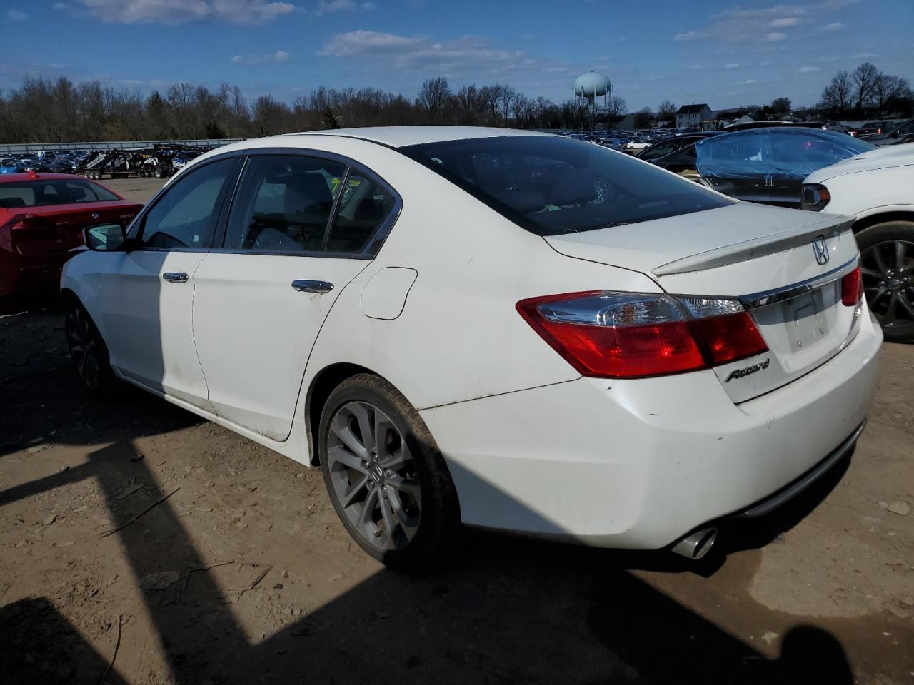 Photo 1 VIN: 1HGCR2F56FA247108 - HONDA ACCORD 