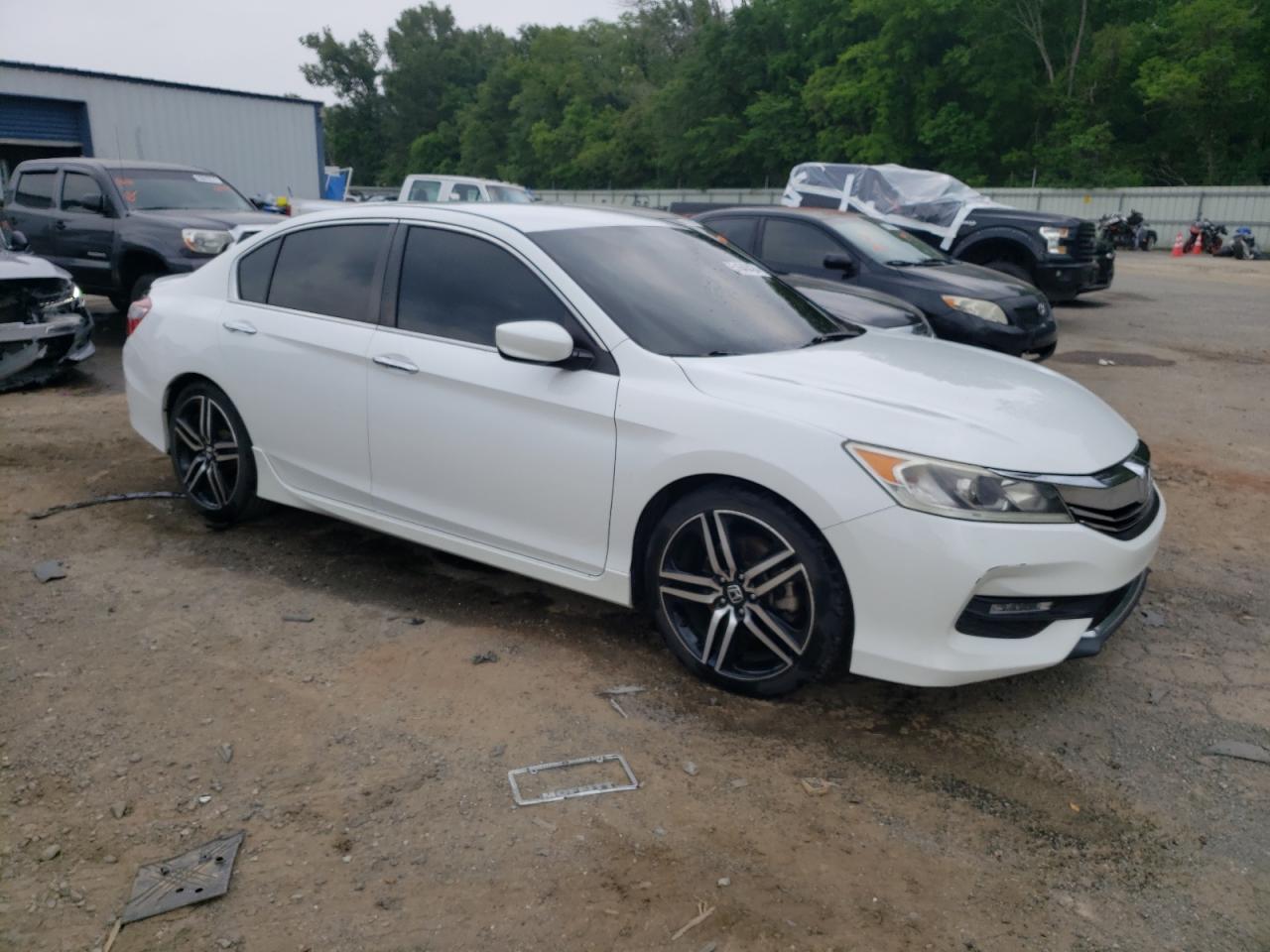 Photo 3 VIN: 1HGCR2F56GA059190 - HONDA ACCORD 