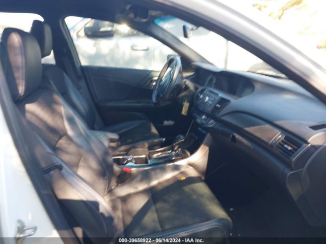 Photo 4 VIN: 1HGCR2F56GA085885 - HONDA ACCORD 