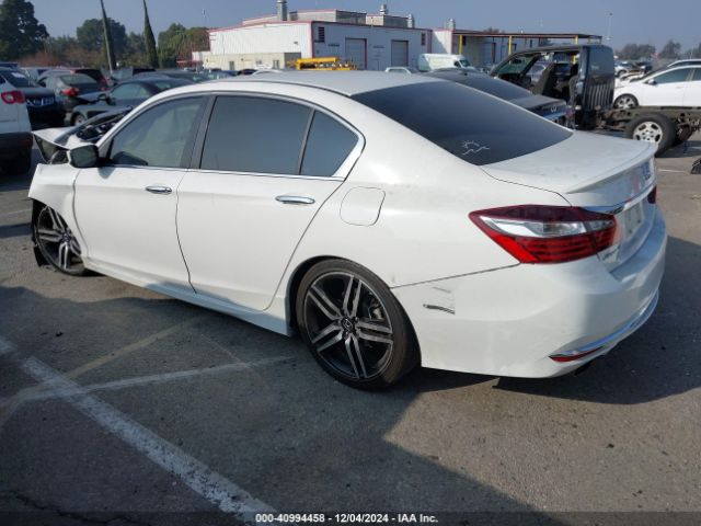 Photo 2 VIN: 1HGCR2F56GA104466 - HONDA ACCORD 