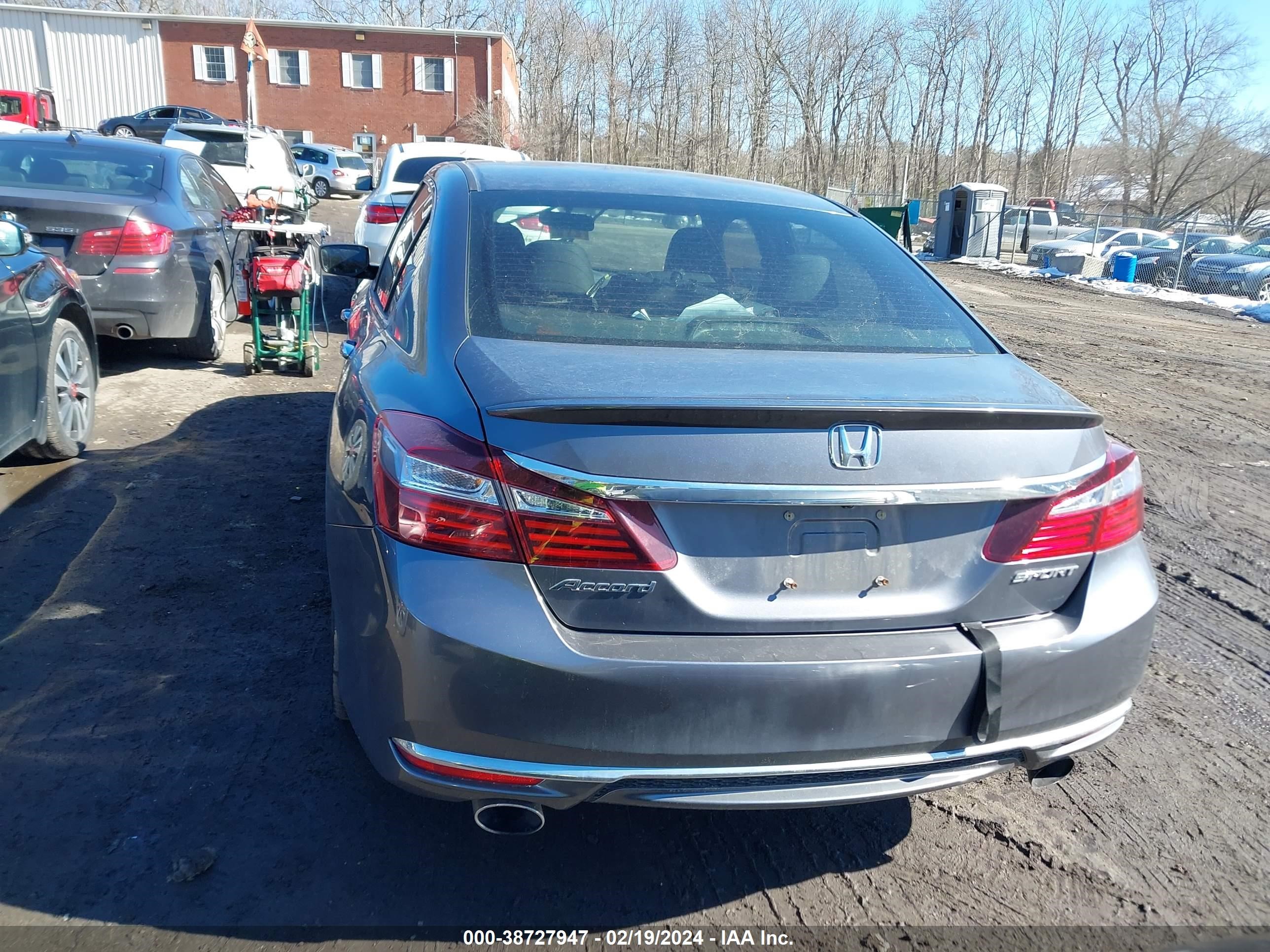 Photo 15 VIN: 1HGCR2F56GA154462 - HONDA ACCORD 