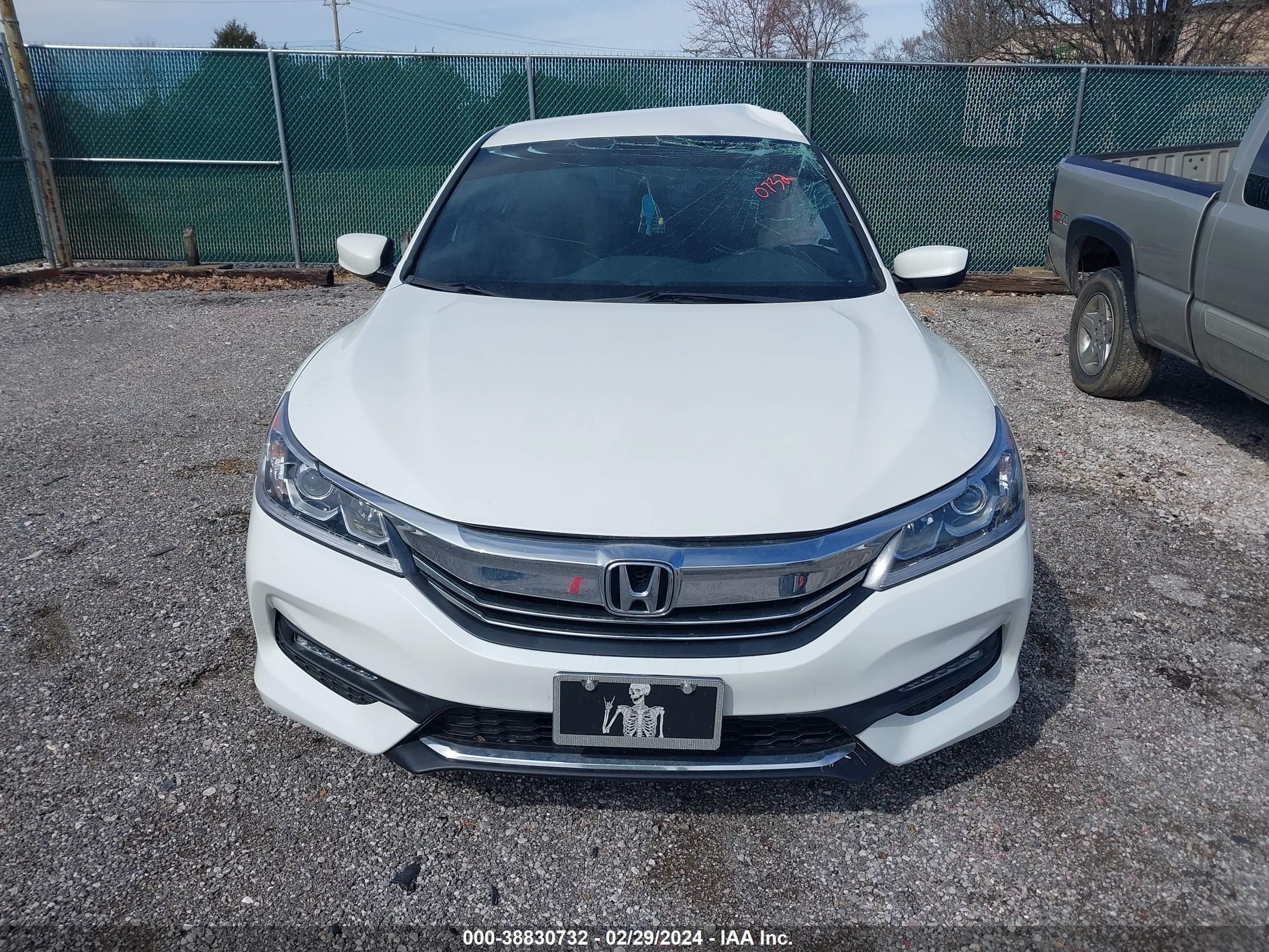 Photo 11 VIN: 1HGCR2F56GA164540 - HONDA ACCORD 