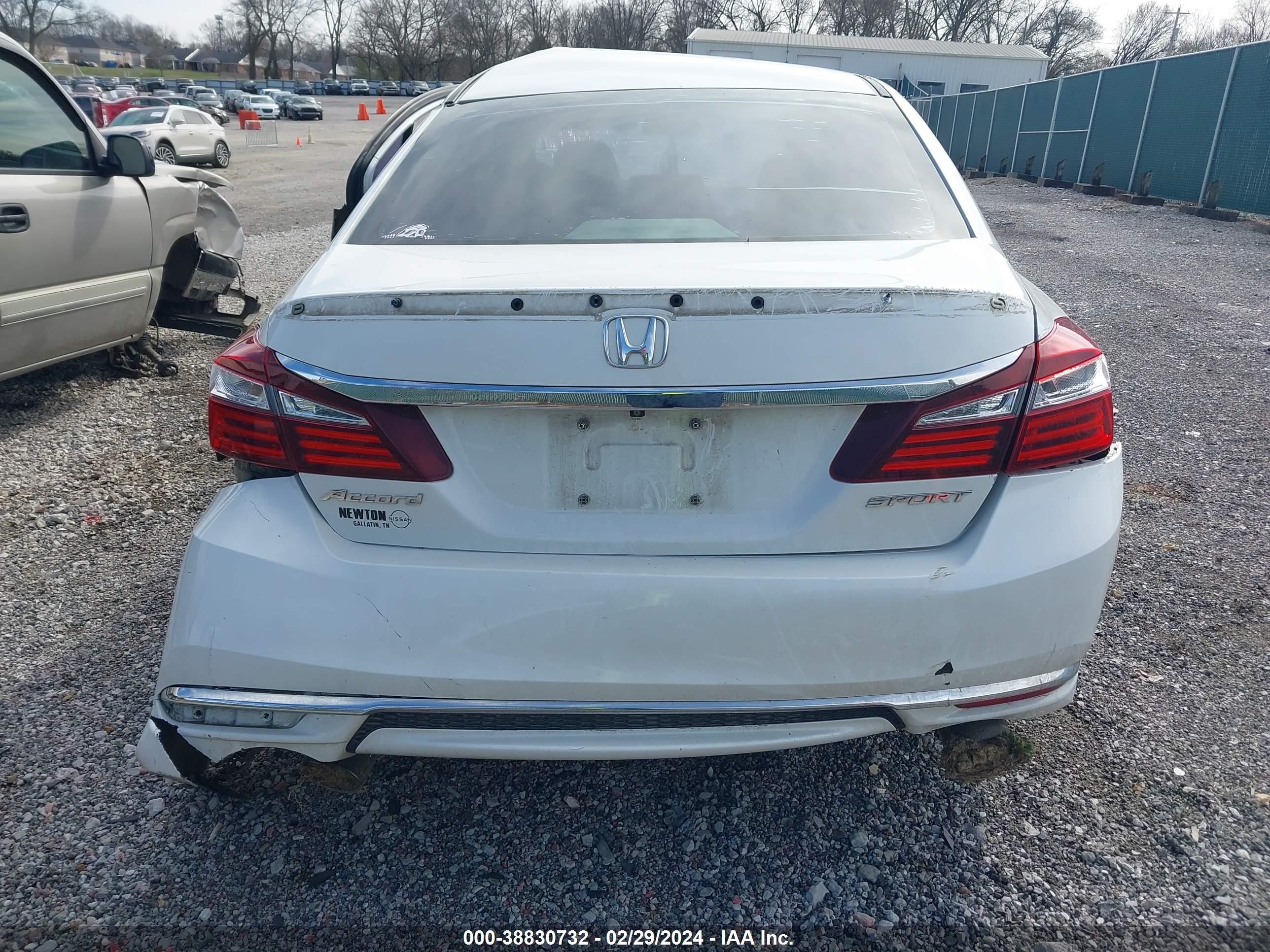 Photo 15 VIN: 1HGCR2F56GA164540 - HONDA ACCORD 