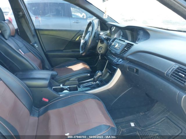 Photo 4 VIN: 1HGCR2F56GA171388 - HONDA ACCORD SEDAN 