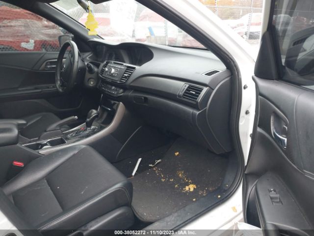 Photo 4 VIN: 1HGCR2F56GA243187 - HONDA ACCORD 