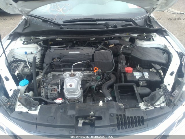 Photo 9 VIN: 1HGCR2F56HA027325 - HONDA ACCORD SEDAN 