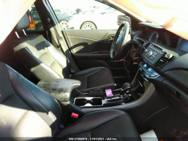 Photo 4 VIN: 1HGCR2F56HA036302 - HONDA ACCORD SEDAN 