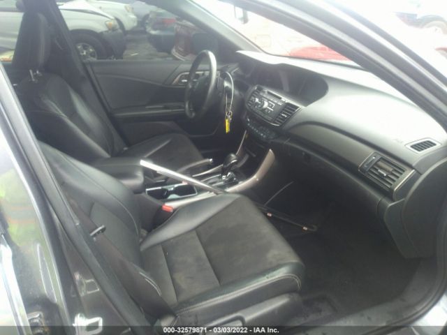 Photo 4 VIN: 1HGCR2F56HA122130 - HONDA ACCORD SEDAN 