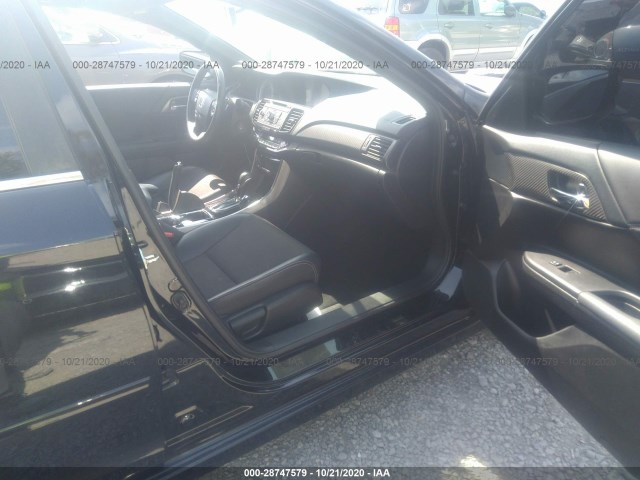 Photo 4 VIN: 1HGCR2F56HA165267 - HONDA ACCORD SEDAN 