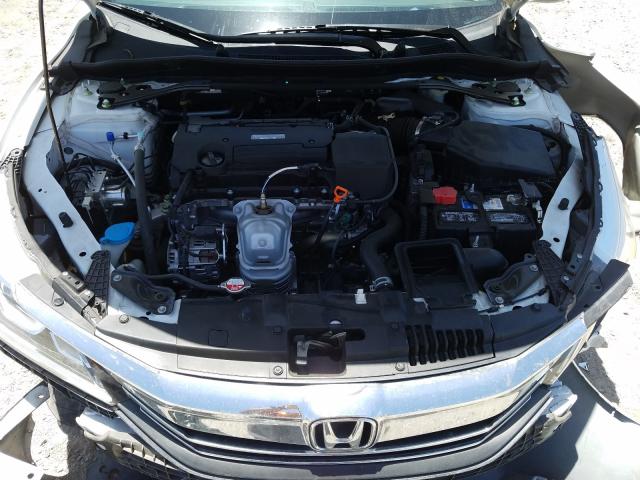 Photo 6 VIN: 1HGCR2F56HA203984 - HONDA ACCORD SPO 