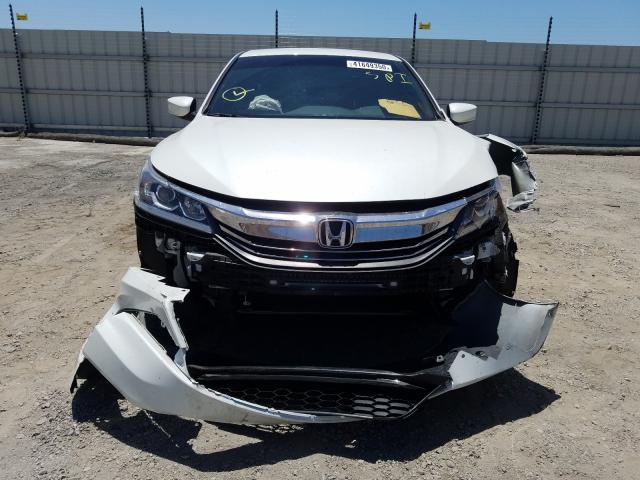 Photo 8 VIN: 1HGCR2F56HA203984 - HONDA ACCORD SPO 