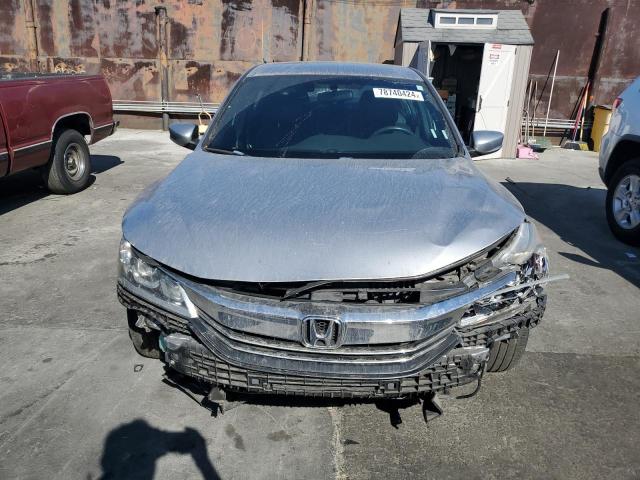 Photo 4 VIN: 1HGCR2F56HA255860 - HONDA ACCORD SPO 