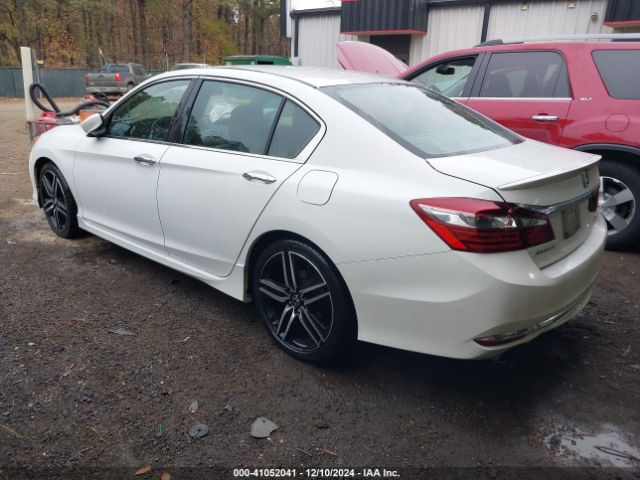 Photo 2 VIN: 1HGCR2F56HA274733 - HONDA ACCORD 