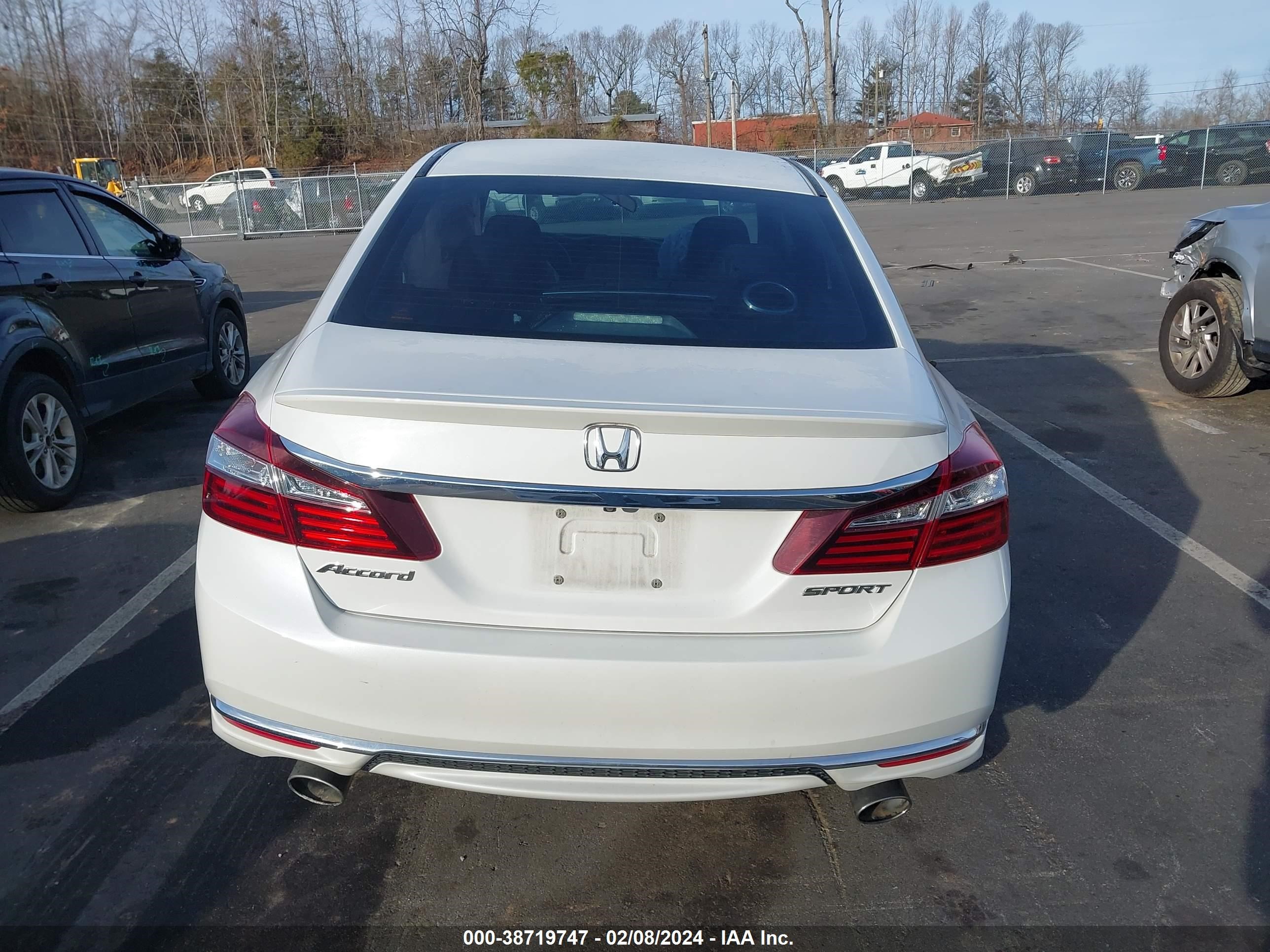 Photo 15 VIN: 1HGCR2F56HA289166 - HONDA ACCORD 