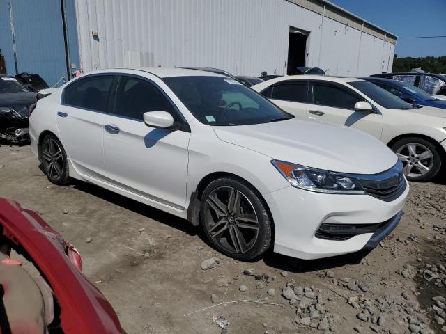 Photo 3 VIN: 1HGCR2F56HA291015 - HONDA ACCORD SPO 