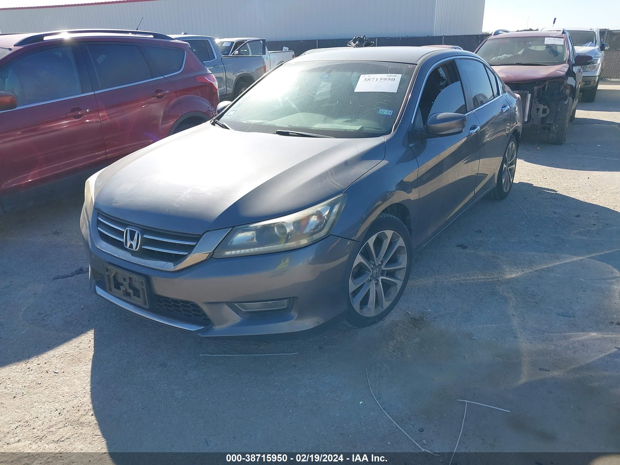 Photo 1 VIN: 1HGCR2F57DA004680 - HONDA ACCORD 