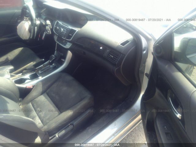 Photo 4 VIN: 1HGCR2F57DA016554 - HONDA ACCORD SDN 