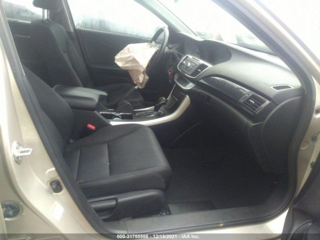 Photo 4 VIN: 1HGCR2F57EA054061 - HONDA ACCORD SEDAN 