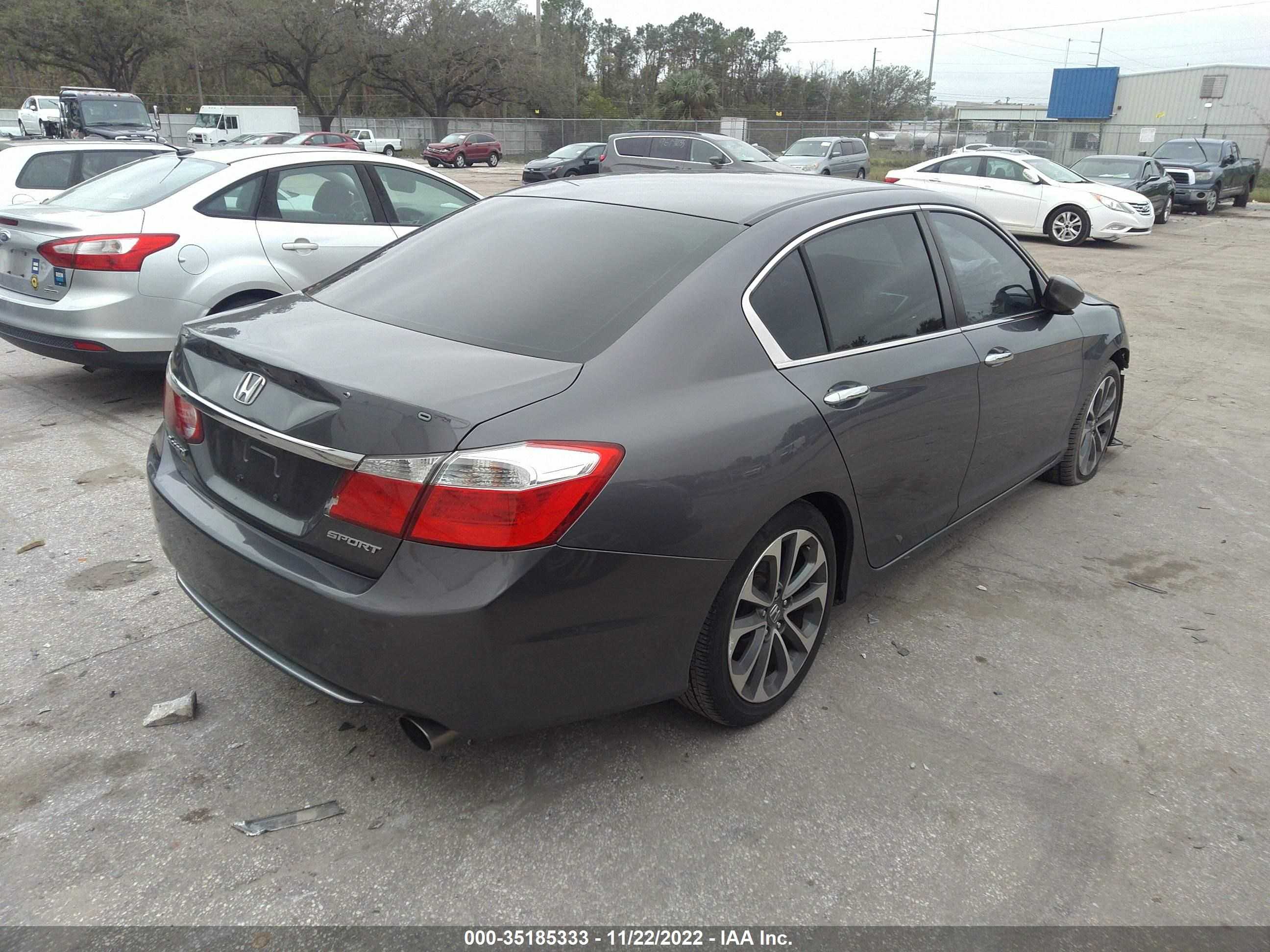 Photo 3 VIN: 1HGCR2F57EA203956 - HONDA ACCORD 