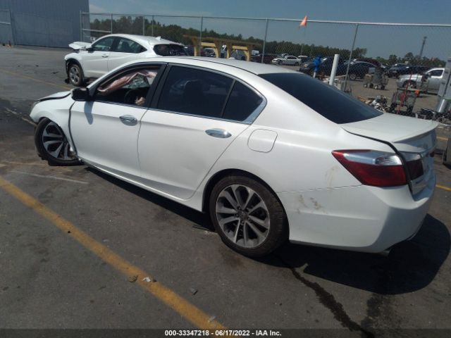 Photo 2 VIN: 1HGCR2F57FA008084 - HONDA ACCORD SEDAN 