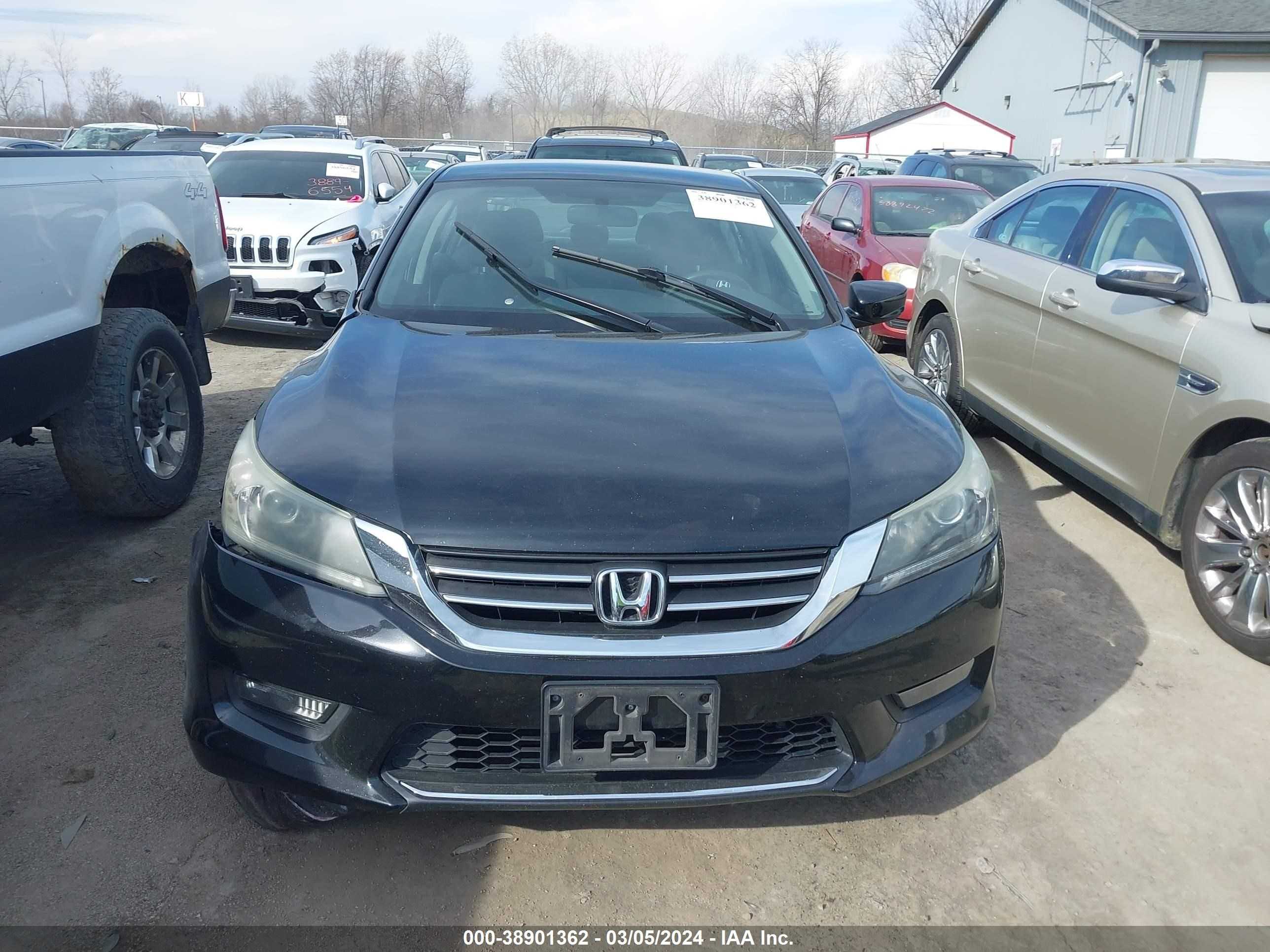 Photo 11 VIN: 1HGCR2F57FA049525 - HONDA ACCORD 