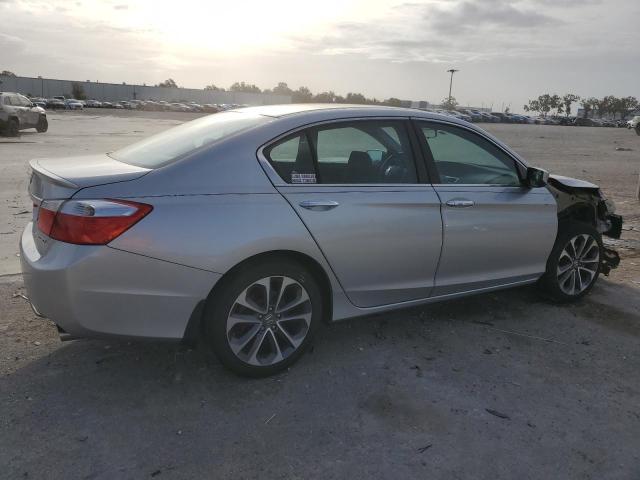 Photo 2 VIN: 1HGCR2F57FA060489 - HONDA ACCORD 