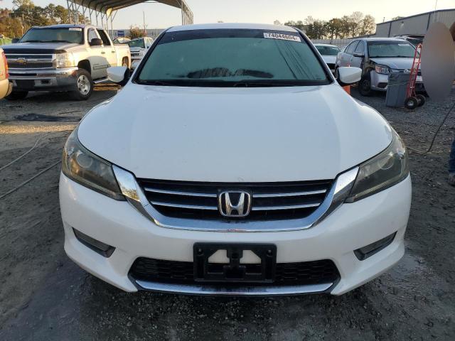 Photo 4 VIN: 1HGCR2F57FA102305 - HONDA ACCORD SPO 