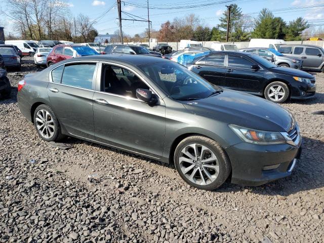 Photo 3 VIN: 1HGCR2F57FA135272 - HONDA ACCORD SPO 