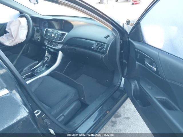 Photo 4 VIN: 1HGCR2F57FA159149 - HONDA ACCORD 