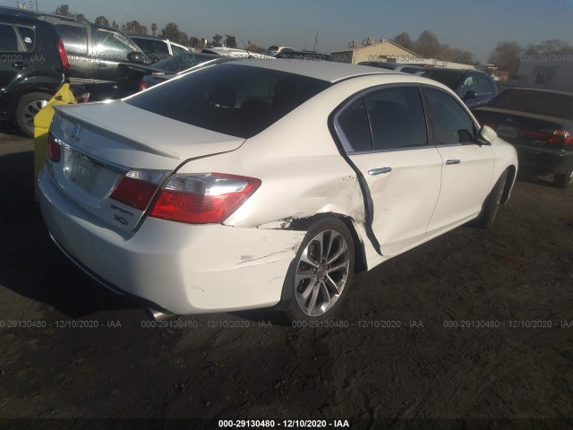 Photo 3 VIN: 1HGCR2F57FA172953 - HONDA ACCORD SEDAN 