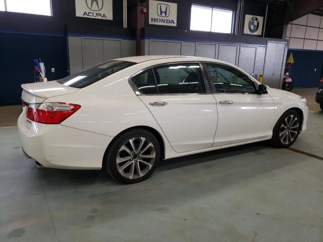 Photo 2 VIN: 1HGCR2F57FA206793 - HONDA ACCORD SPO 