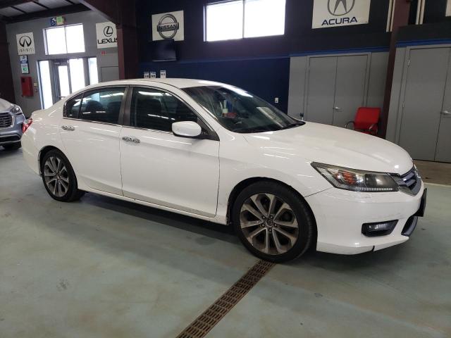 Photo 3 VIN: 1HGCR2F57FA206793 - HONDA ACCORD SPO 