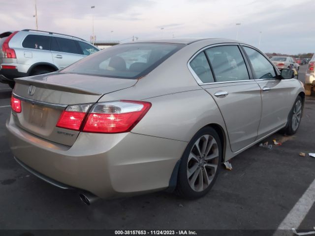 Photo 3 VIN: 1HGCR2F57FA218815 - HONDA ACCORD 